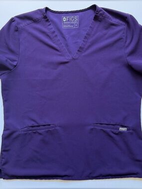 FIGS Purple Casma Two Pocket Scrub Top Size XL